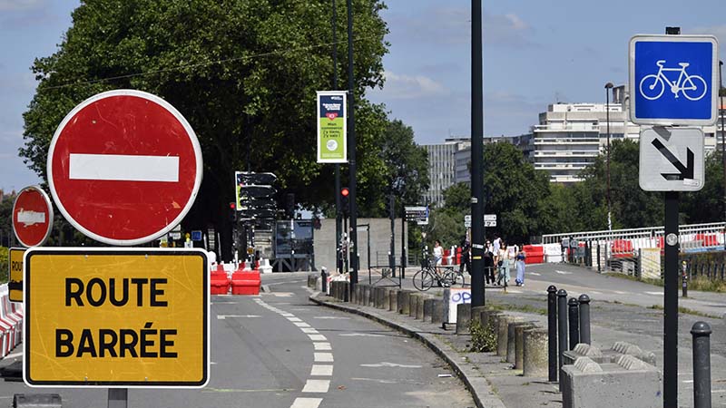 A compter du 8 juillet, le quai de la Fosse ne pourra plus être emprunté dans le sens Pont Anne-de-Bretagne - Petite-Hollande. © Rodolphe Delaroque 
