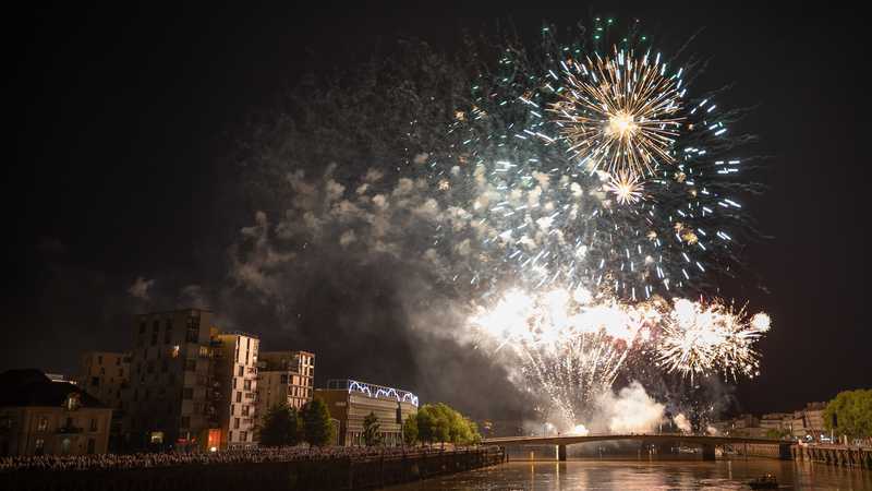 Le feu d’artifice nantais sera tiré du pont-Anne de Bretagne (Fête nationale 2023 © Ludovic Failler).