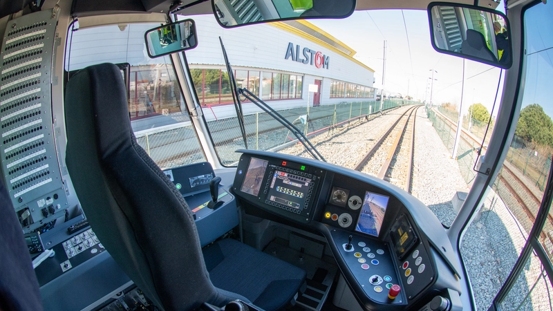 Afin d’assurer un confort optimal pour les conducteurs, la cabine de conduite est réalisée en étroite collaboration avec un ergonome et un panel de conducteurs de la Semitan et apporte au conducteur une visibilité maximale (angle de vision à 180°). © Patrick Garçon