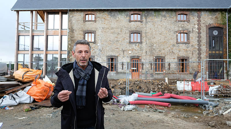 La brasserie Little Atlantique Brewery s’installe face à la Loire, dans cette ancienne huilerie savonnerie. Le bâtiment, qui date du XIXe siècle, a été entièrement rénové.