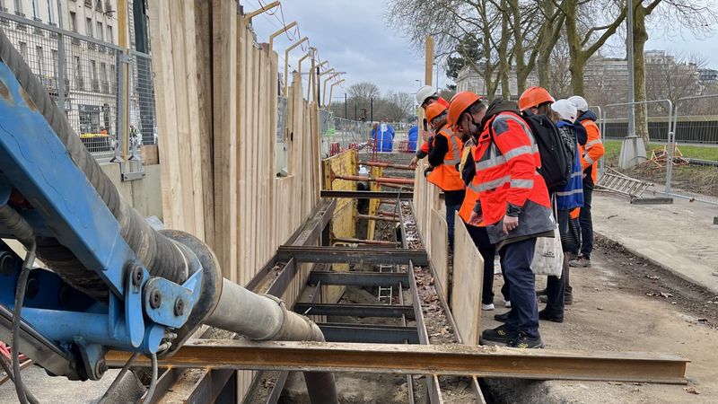 Qu’est-ce qu’on fabrique derrière la palissade des chantiers ?