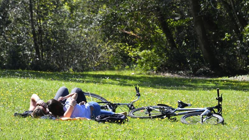 Les parcs et jardins sont les lieux plus plébiscités par les Nantaises et les Nantais en cas de fortes chaleurs. © Rodolphe Delaroque Les parcs et jardins sont les lieux plus plébiscités par les Nantaises et les Nantais en cas de fortes chaleurs. © Rodolphe Delaroque