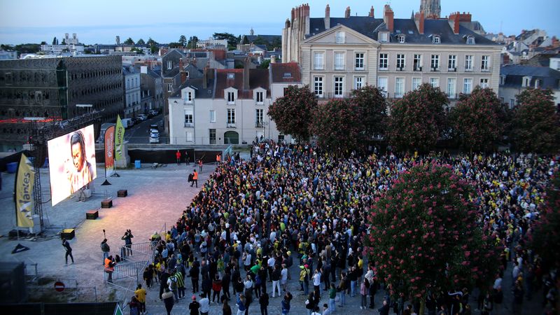 La fan zone, installée cour Saint-Pierre, pourra accueillir jusqu'à 12 000 supporters.  © Romain Boulanger pour Nantes Métropole